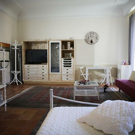 Bianca Suite B&B ซาแลร์โน ภายนอก รูปภาพ