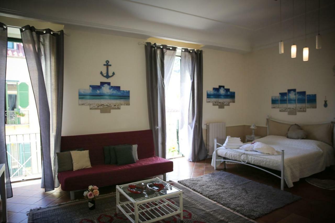Bianca Suite B&B ซาแลร์โน ภายนอก รูปภาพ